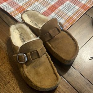 37 women’s Birkenstock’s awesome style only worn around home!